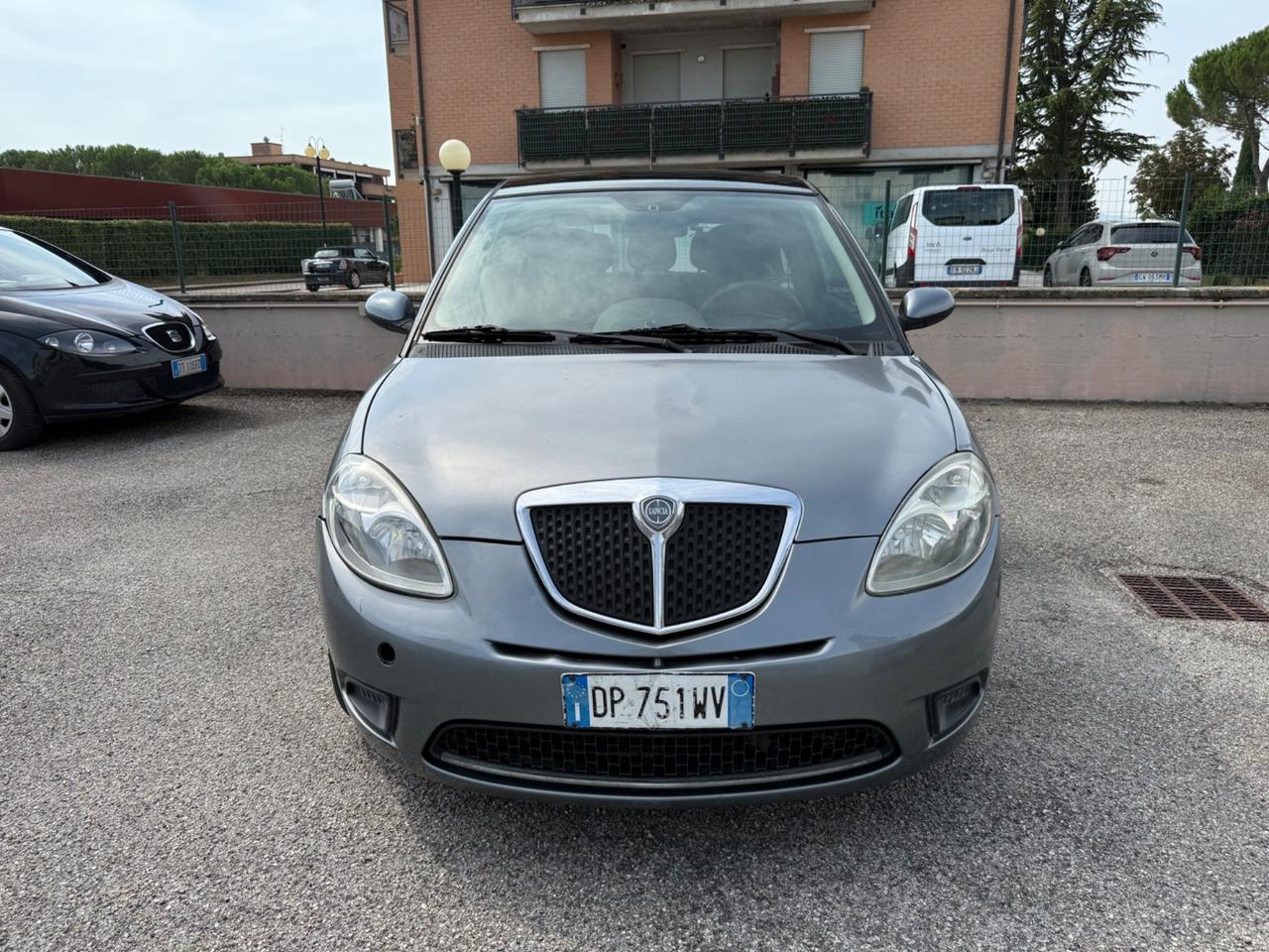 Lancia Ypsilon 1.3 MJT 75 CV Argento