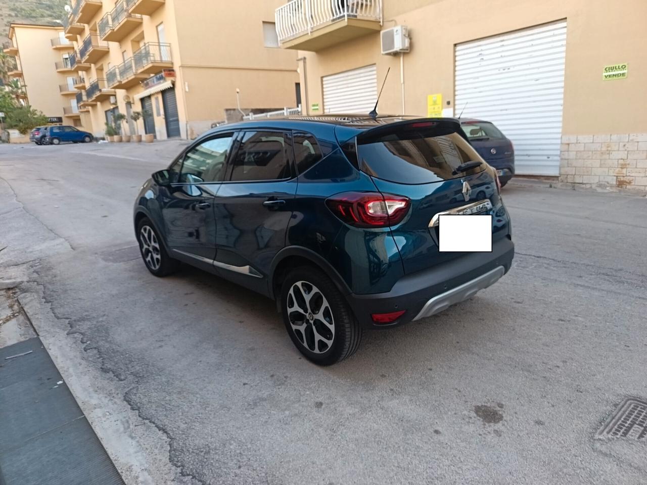 Renault Captur 1.5.DCI Sport Edition2 km.95000 Full Optional