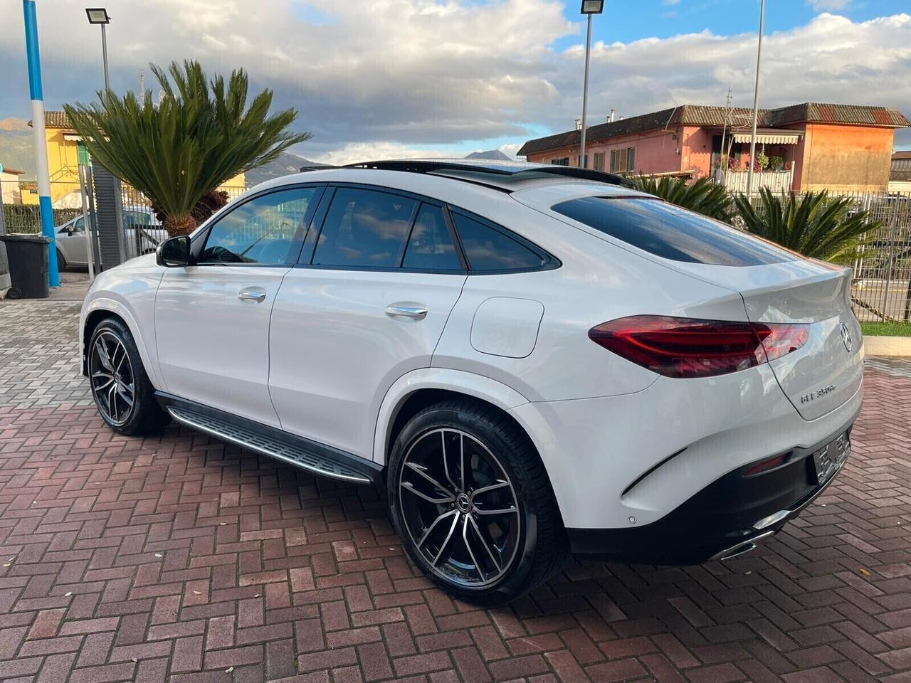 Mercedes-Benz GLE 350 Coupe AMG Line 4-Matic Plug-in Hybrid