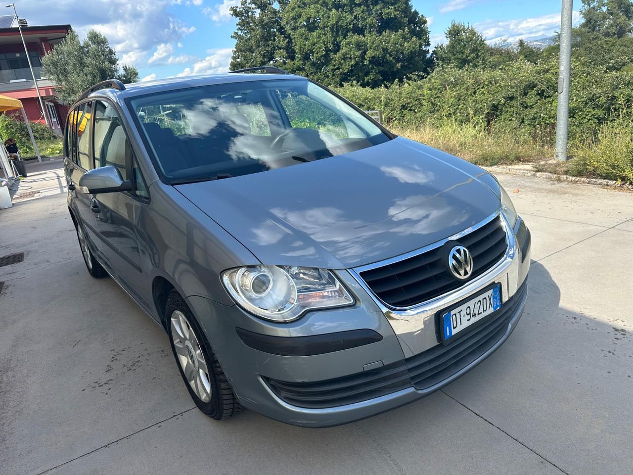 Volkswagen Touran 2.0 metano