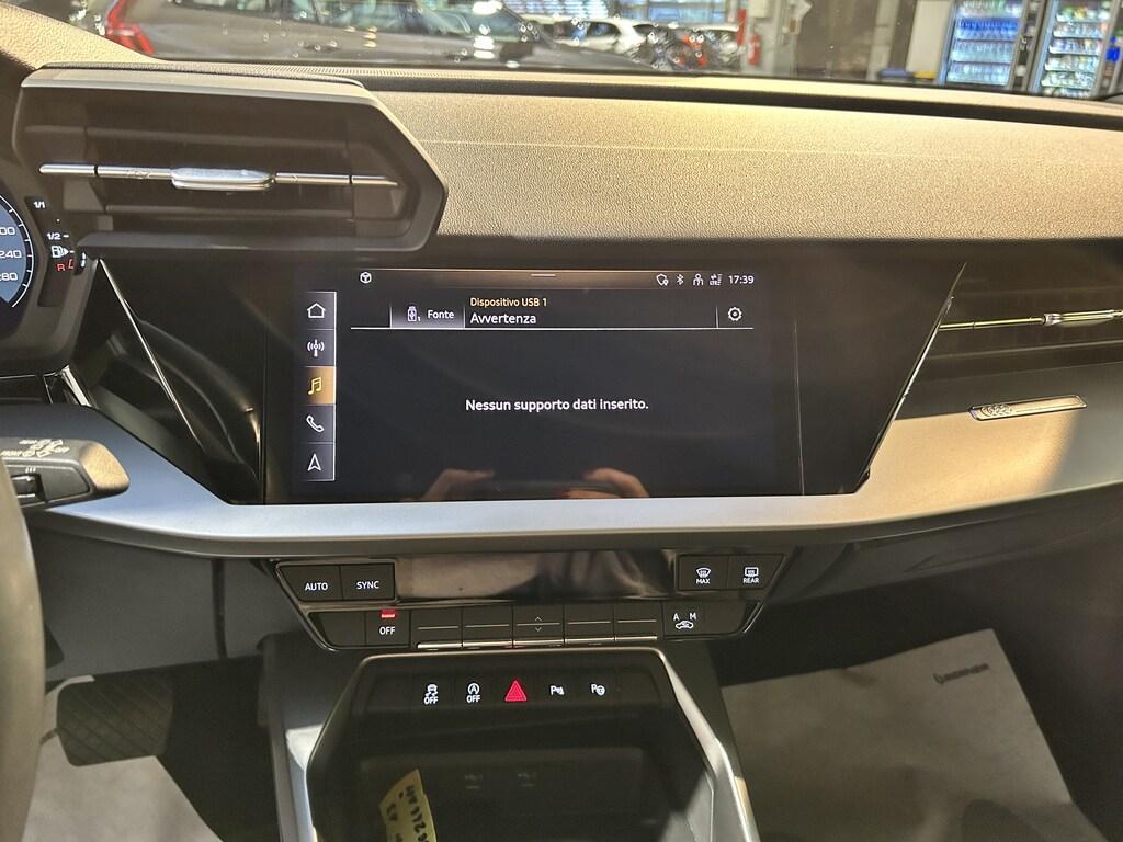 Audi A3 30 1.5 g-tron Business S tronic