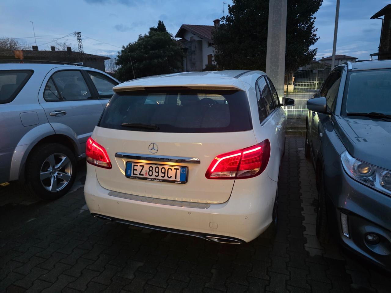 Mercedes-benz B 180 Premium perfetta e garantita 12 M