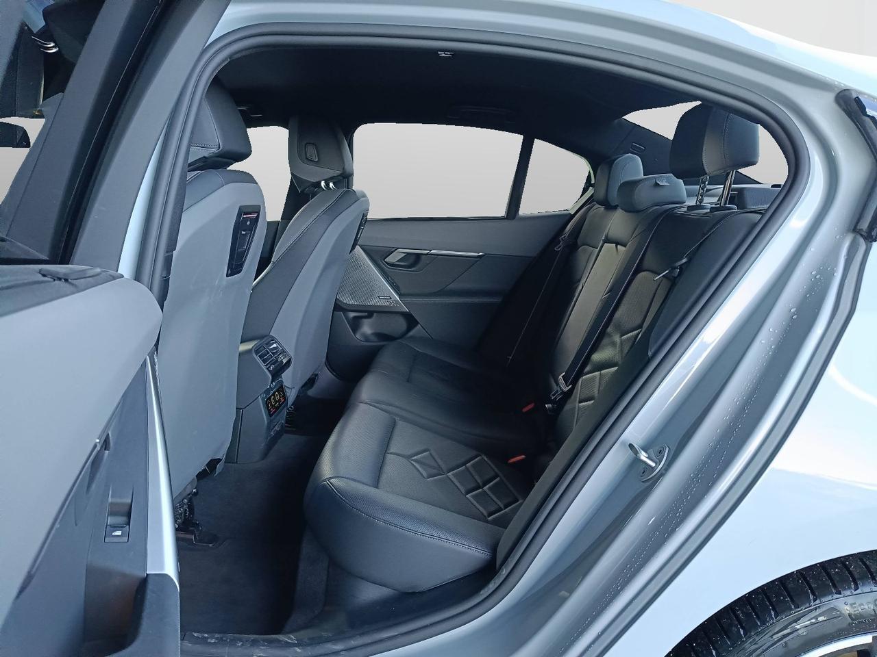 BMW Serie 5 G60 Berlina - 520d 48V xdrive MSport Pro auto