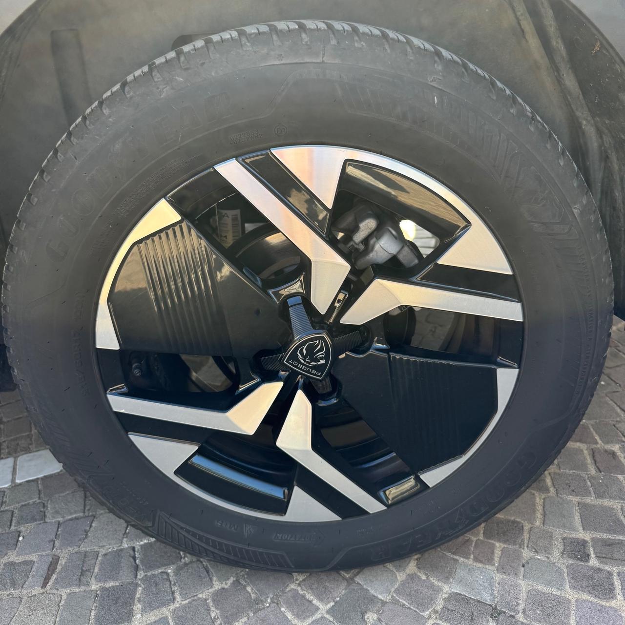 Peugeot 2008 BlueHDI GT FULL OPTIONAL