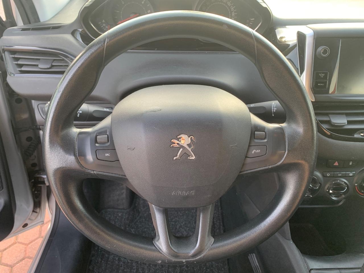 Peugeot 208 1.4 HDi 68 CV 3 porte Allure