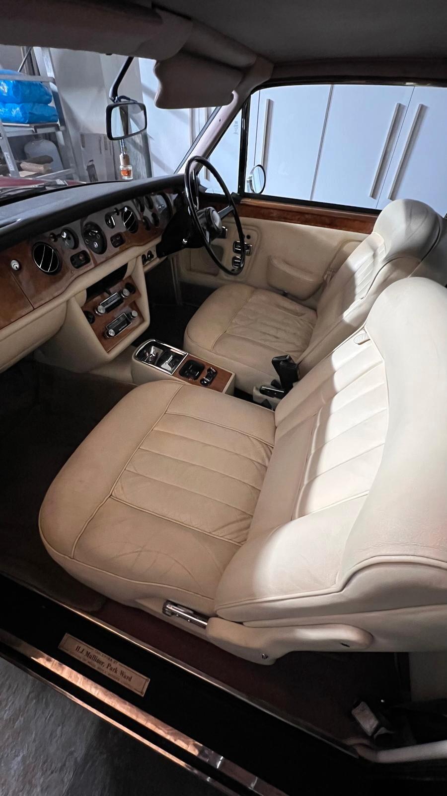 Rolls Royce Corniche RHD