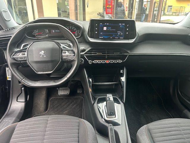 PEUGEOT 2008 PureTech 130 S&S EAT8 Allure Pack