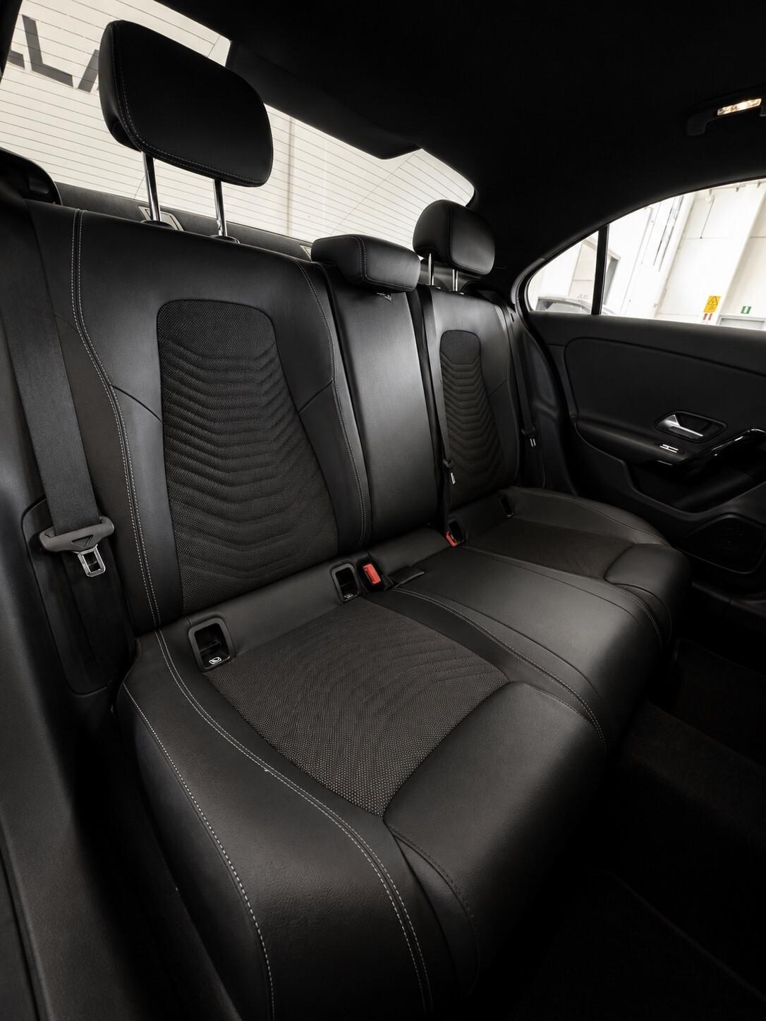 Mercedes-benz A 180 d Limousine Automatic sport