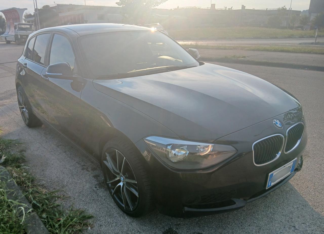 Bmw 114i 5p. Sport
