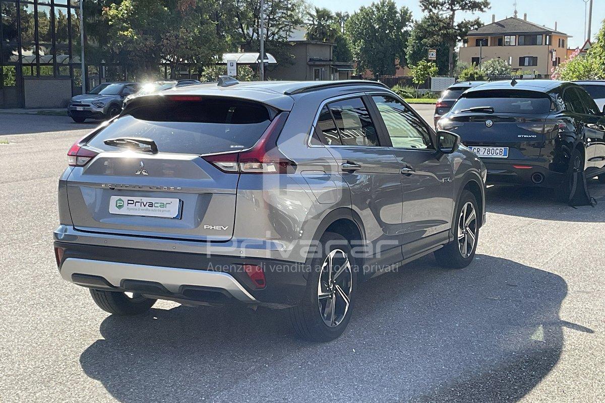 MITSUBISHI Eclipse Cross 2.4 MIVEC 4WD PHEV Instyle SDA Pack 0