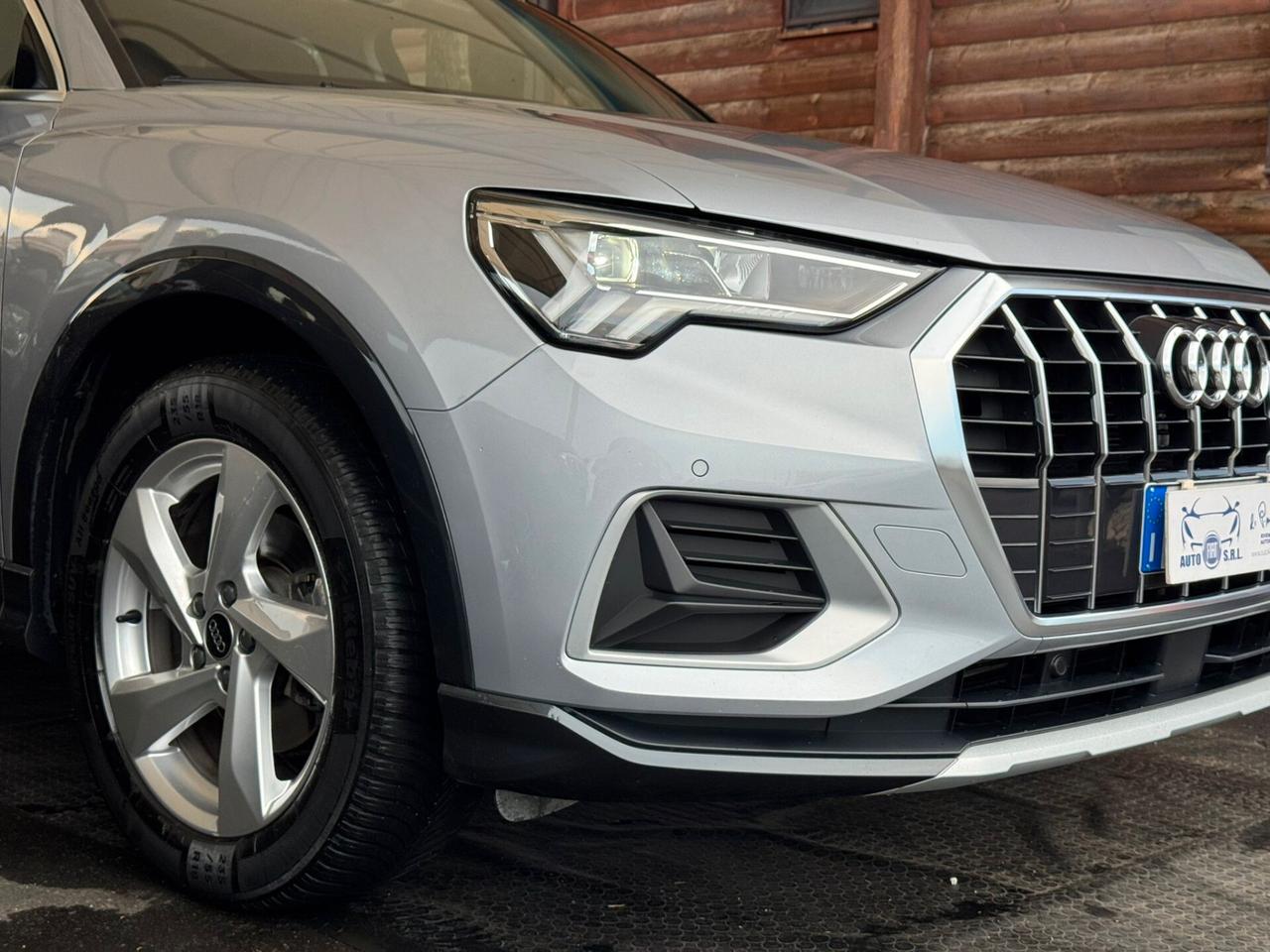 Audi Q3 35 TDI S tronic Business Advanced
