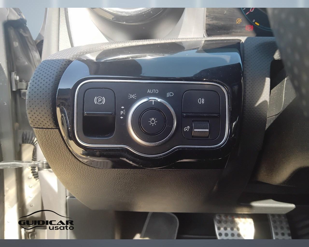 Mercedes-Benz Classe A - W177 2018 - A 200 d Premium auto