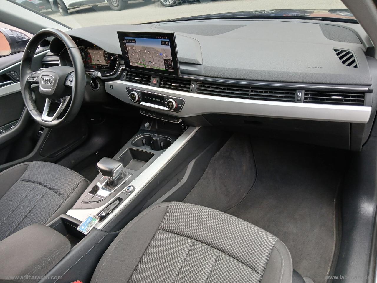 AUDI A4 Avant 30 TDI/136CV S tr. Business Adv