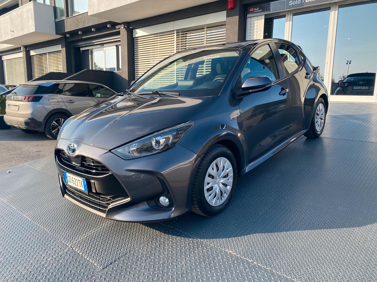 Toyota Yaris 1.5 Hybrid 5 porte Business