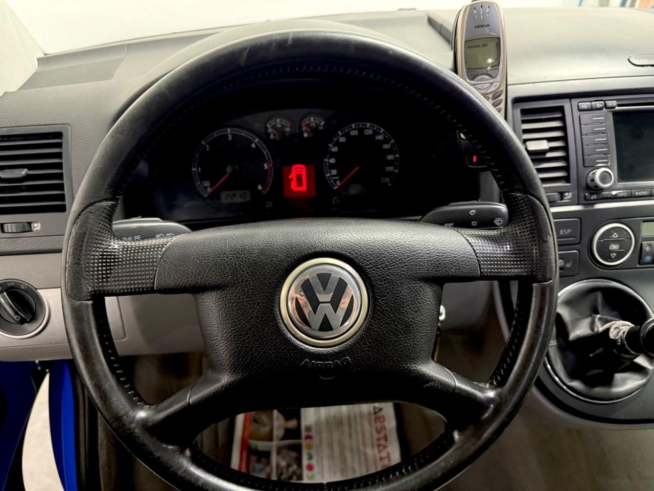 Volkswagen T5 Multivan riservato