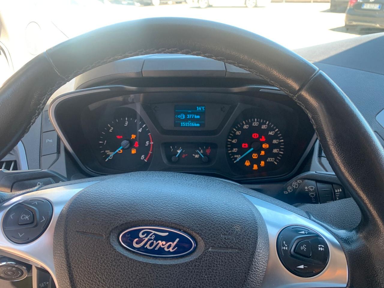 Ford Tourneo titanium- tdi 8 posti full optional anno 2017 150000 km-garanzia-tutto tagliandato-unico proprietario