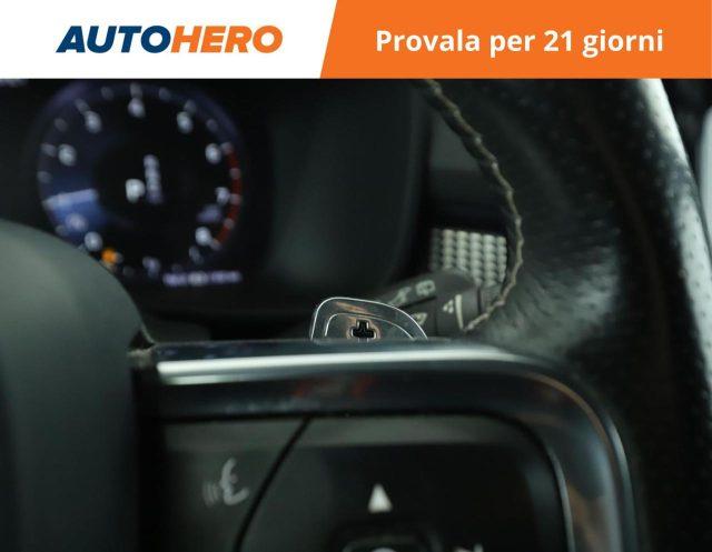 VOLVO XC40 T3 Geartronic R-design