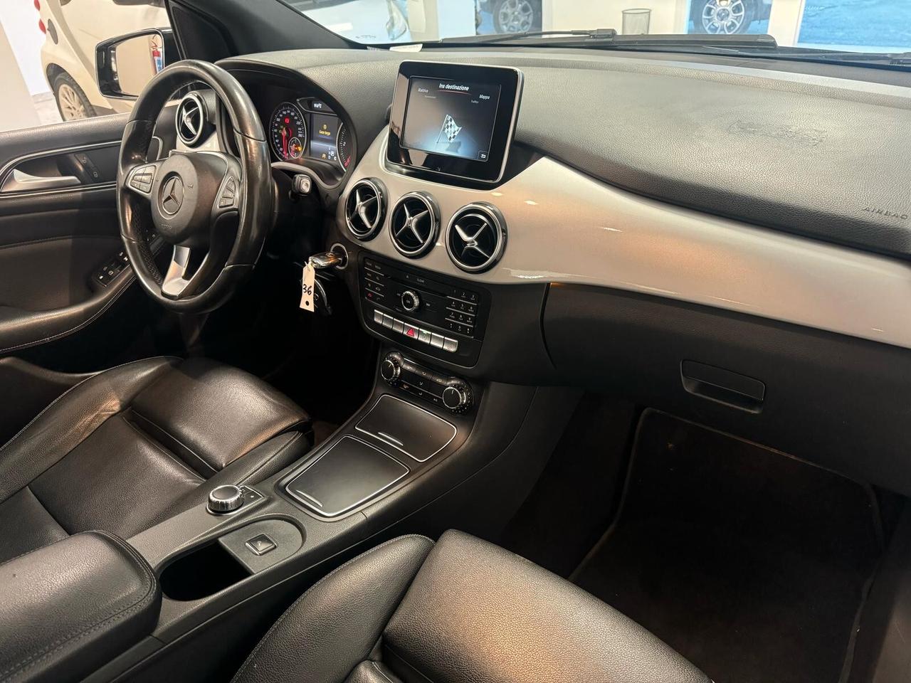 Mercedes-benz B 180 B 180 d Automatic Premium