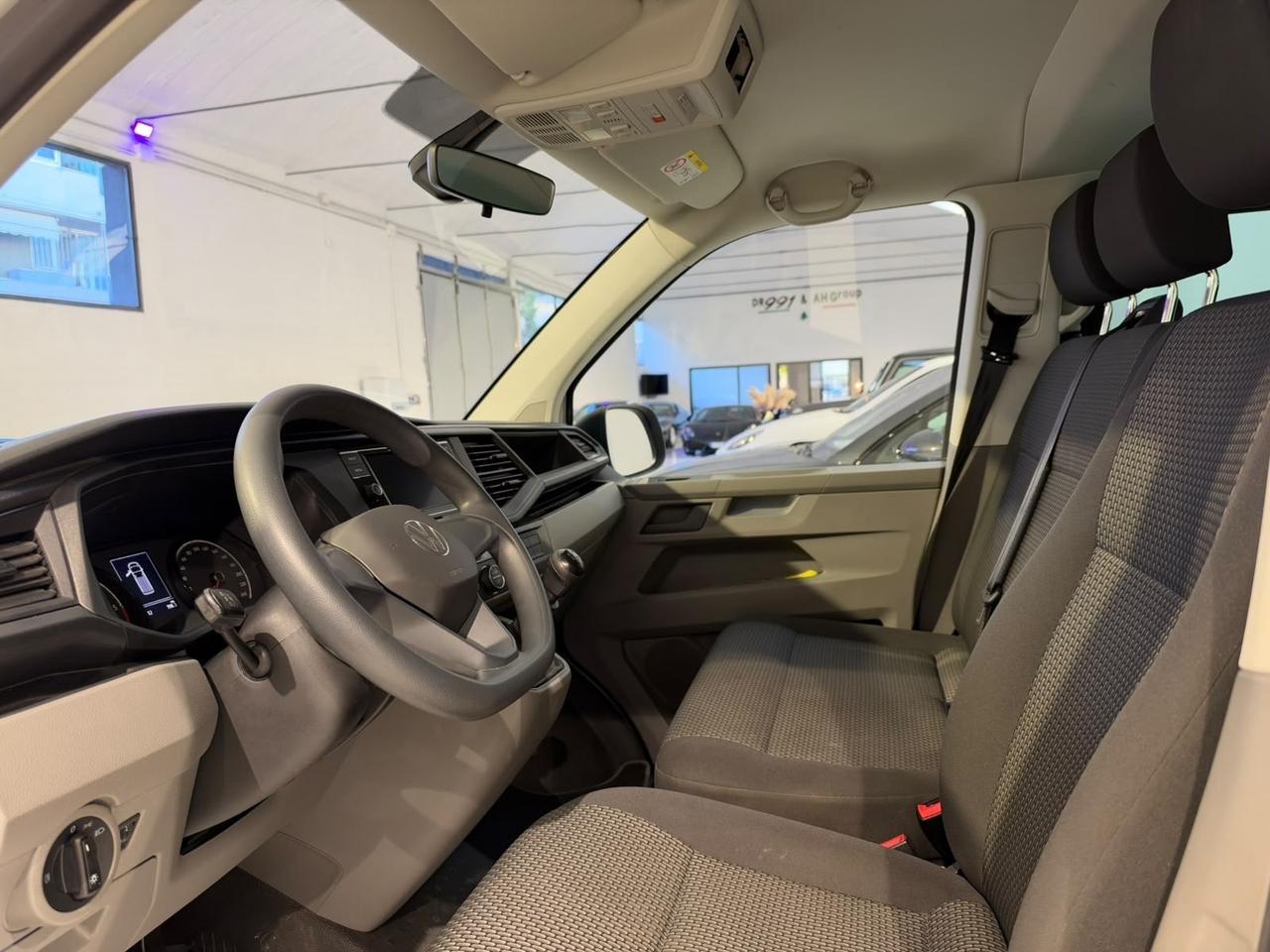 Volkswagen Caravelle 2.0 TDI 110CV PC Trendline posti 9