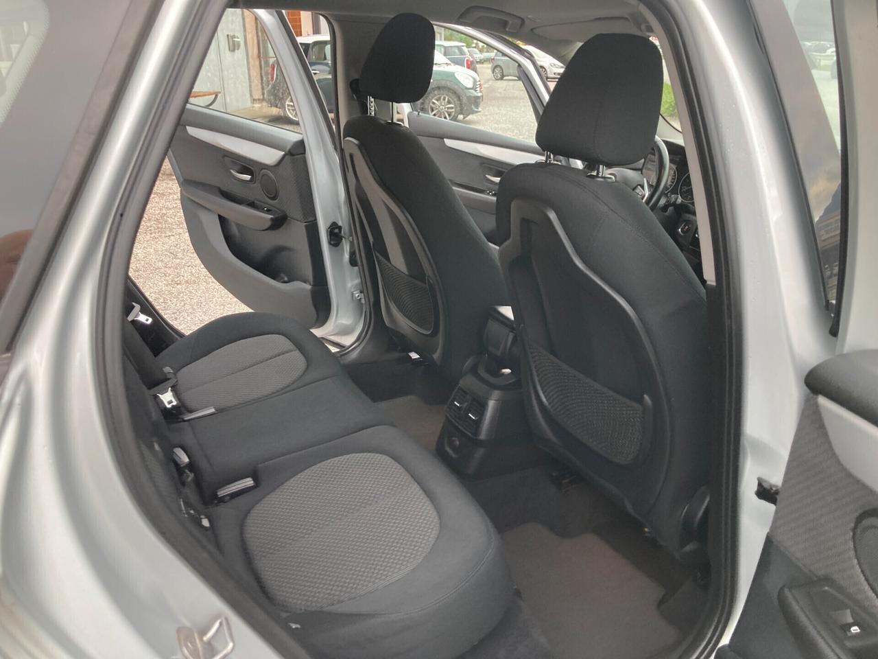 Bmw 216 218d Active Tourer Advantage