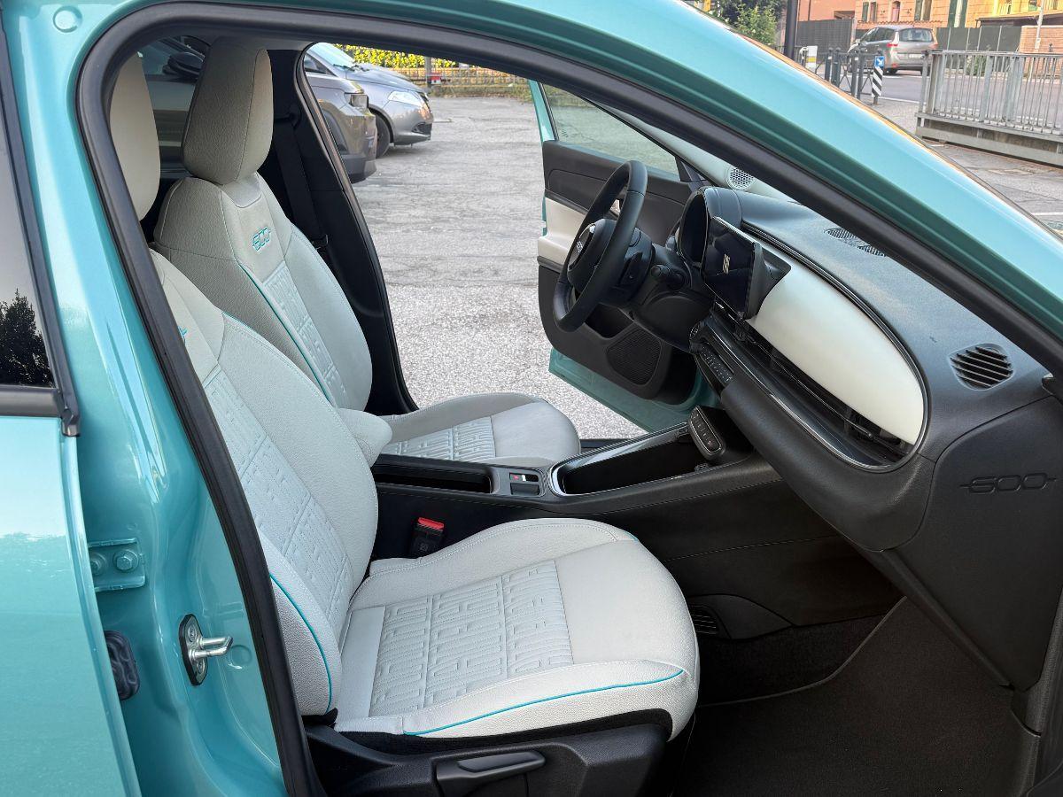 FIAT - 600 - Hybrid DCT MHEV La Prima