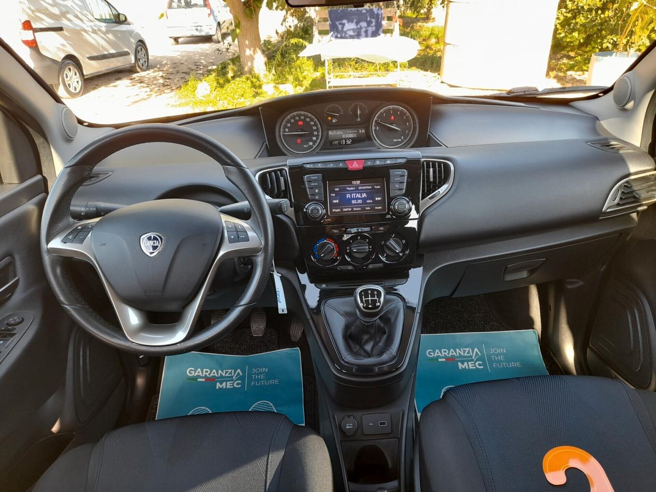 Lancia Ypsilon 1.2 69 CV Gold 2019 neopatentati ok