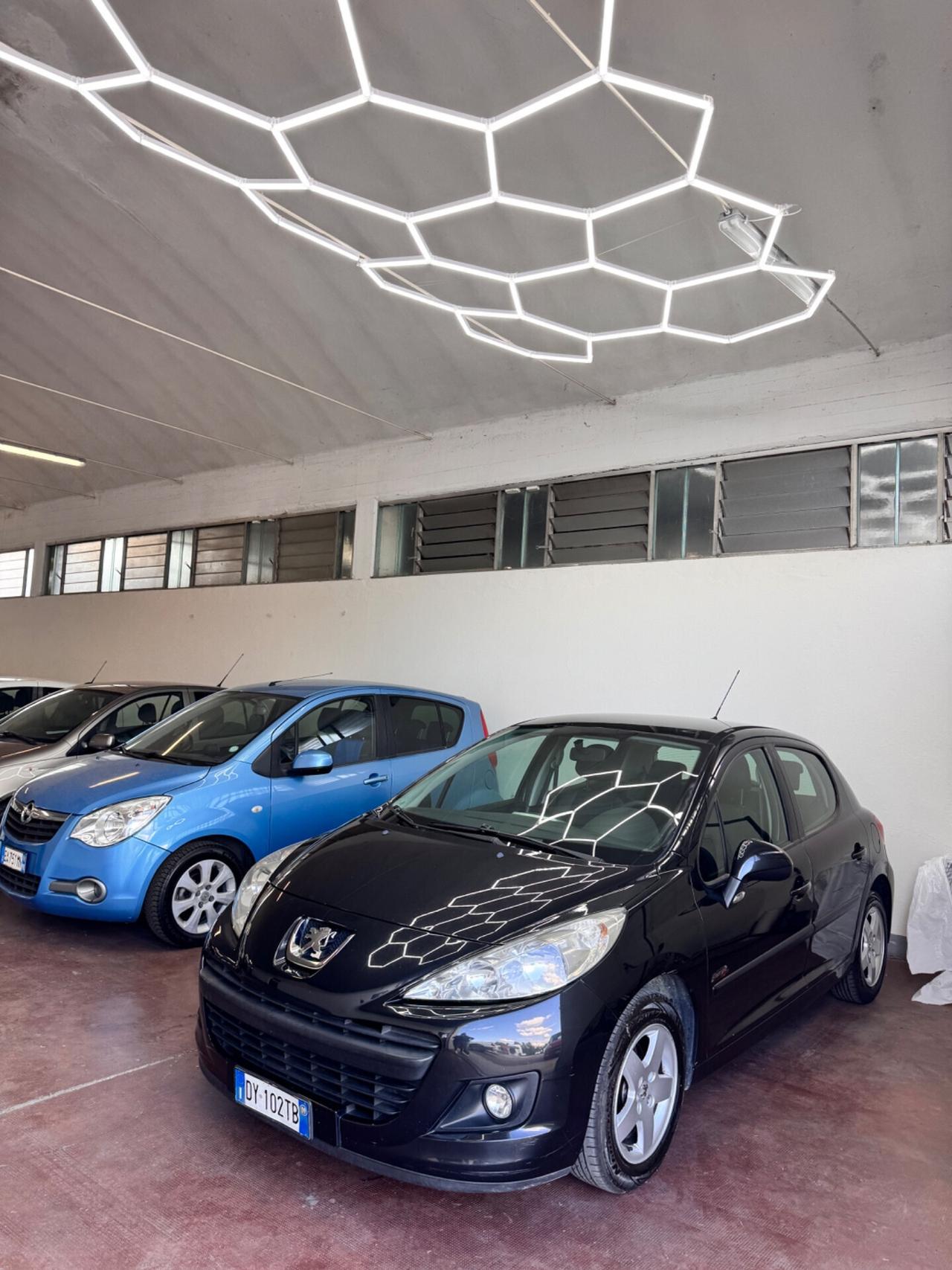 Peugeot 207 1.6 HDi 90CV 5p.