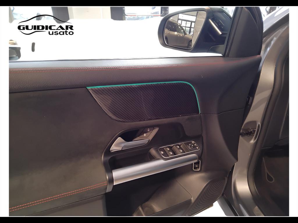 Mercedes-Benz GLA-H247 2020 - GLA 180 d Premium auto