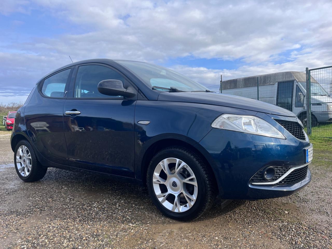 Lancia Ypsilon 1.3 MJT 16V 95 CV S&S Platinum