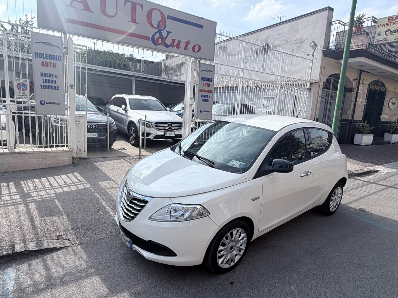 Lancia Ypsilon 1.2 69 CV 5 porte GPL Ecochic Gold