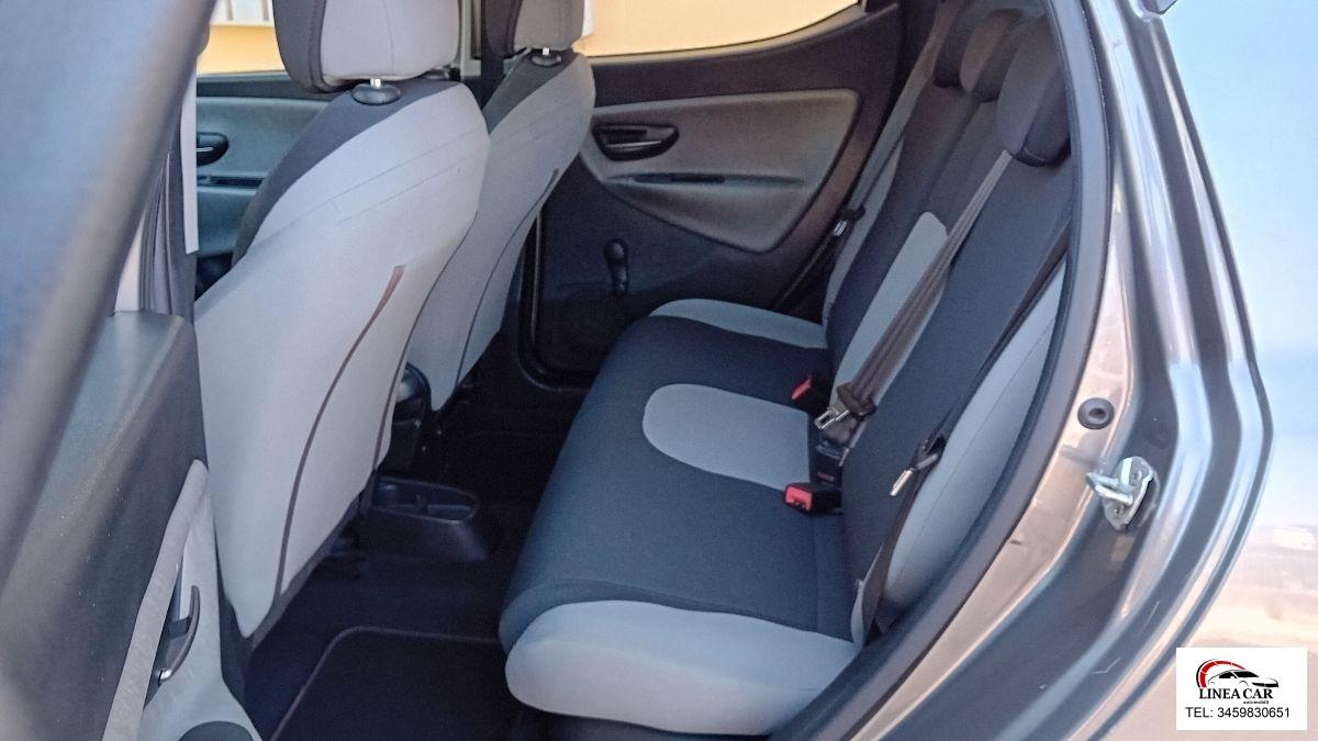 LANCIA - Ypsilon 1.2 benzina / gpl - ok neopatentati