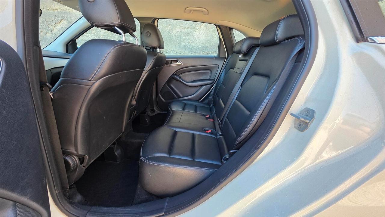 Mercedes-benz B 180 d Premium