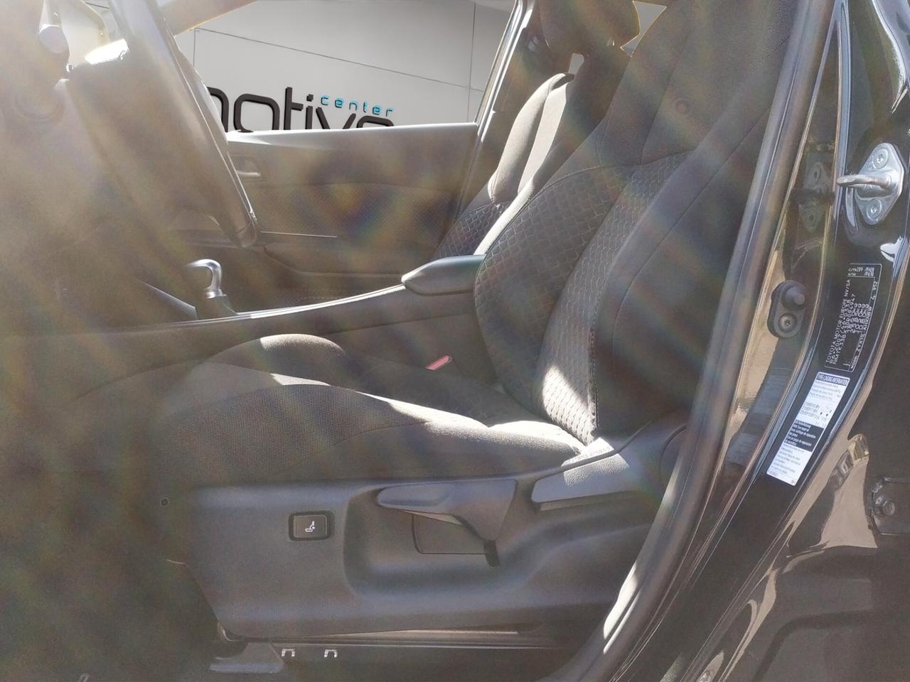 Toyota C-HR 1.8 Hybrid E-CVT Active