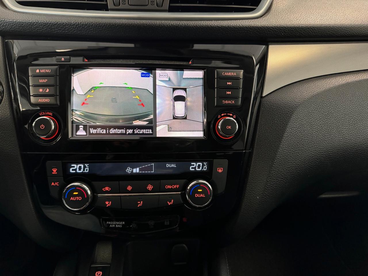 Nissan Qashqai 1.5 dCi N-Connecta TETTO NAVI CAMERA 360