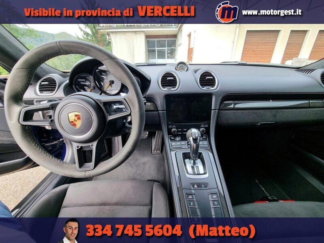 Porsche 718 Cayman GT4 PDK