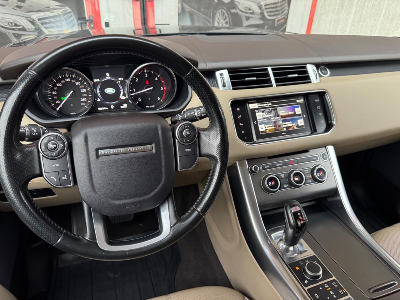 Land Rover Range Rover Sport 3.0 TDV6 HSE Dynamic