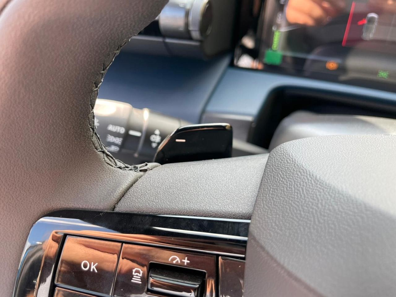 Lancia Ypsilon Hybrid e-DCT Edizione Cassina