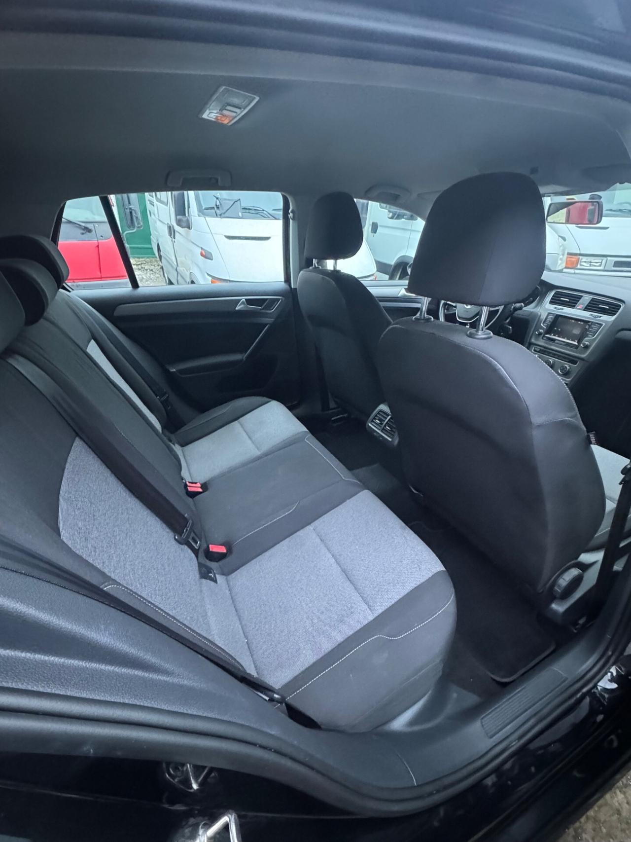 Volkswagen Golf 1.6 TDI 5p. Highline BlueMotion Technology