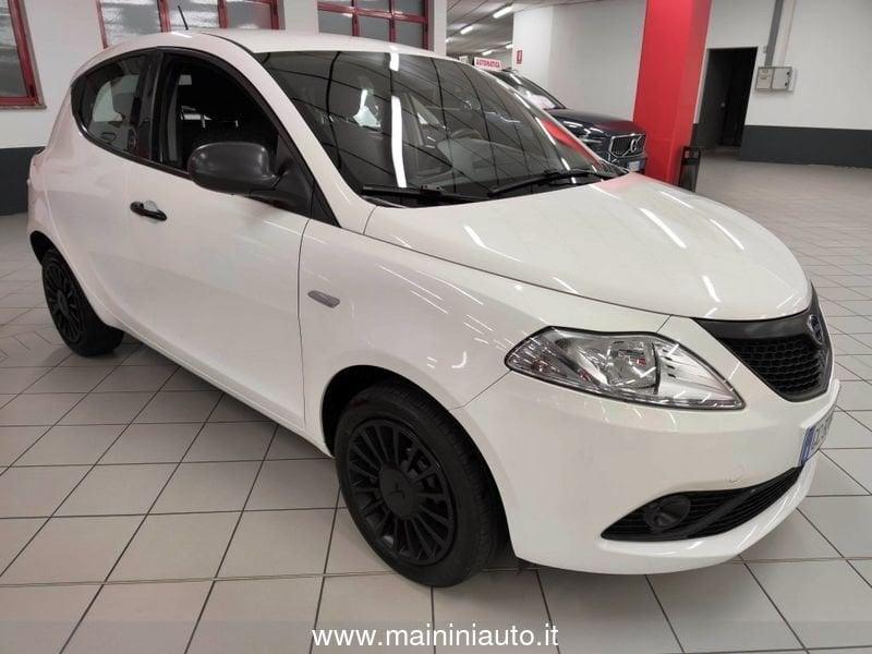 Lancia Ypsilon 1.0 70cv Hybrid 5p Ecochic "SUPER PROMO"