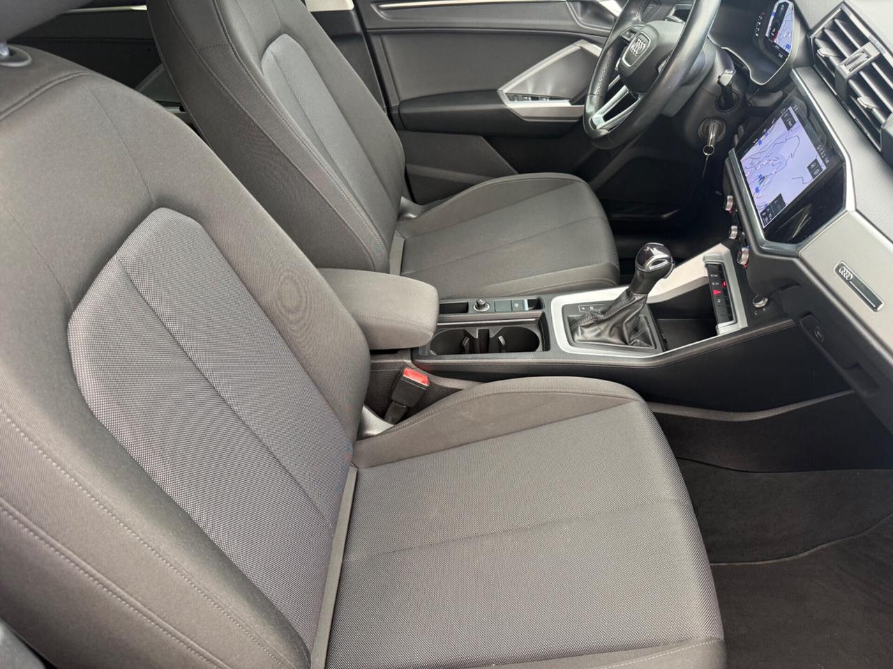 Audi Q3 35 TDI S tronic line edition