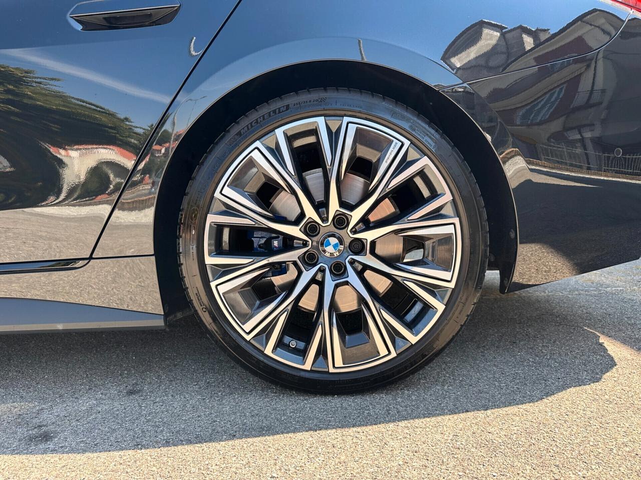 Bmw 420d xDrive Gran Coupé / M SPORT PRO + Sedili M-PERFORMANCE / TETTO / R20 / 360°