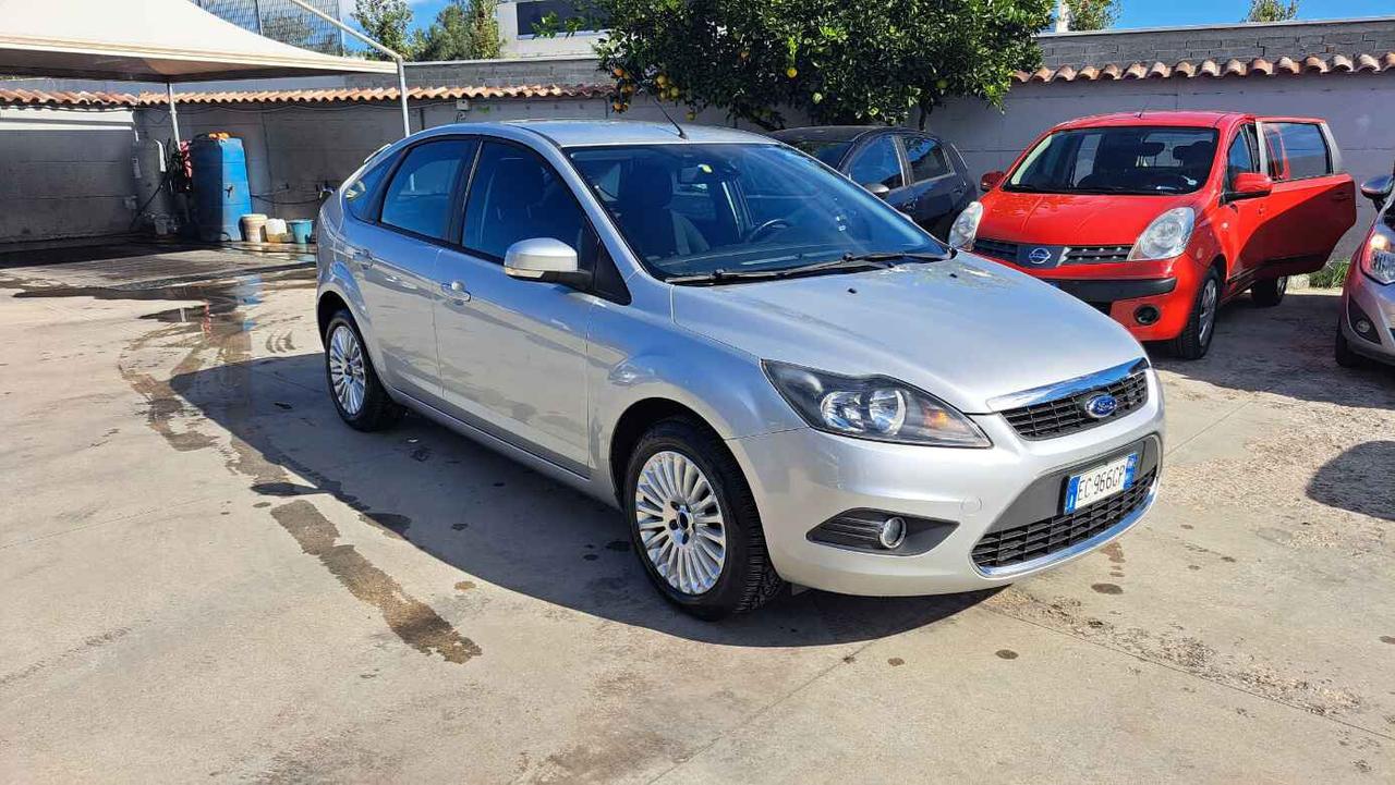 Ford Focus 1.6 (115CV) 5p. Bz.- GPL Titanium