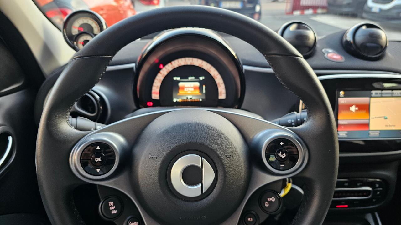 Smart ForFour 90 0.9 Turbo twinamic Passion UNIPRO NAV ANDROID TAGL UFF LED