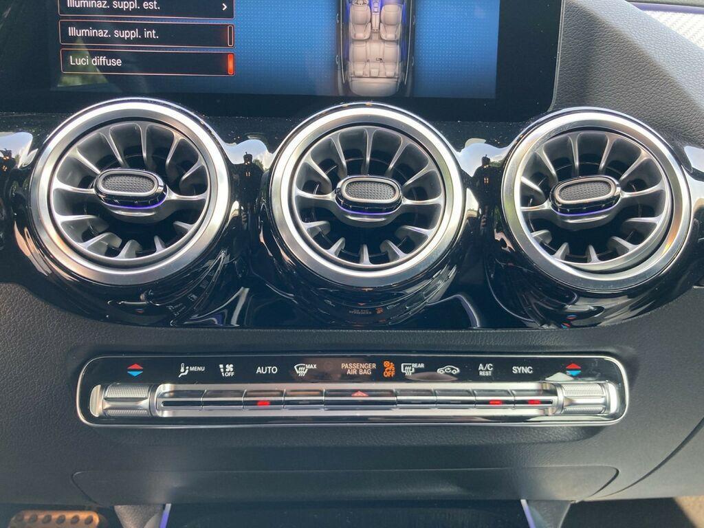 Mercedes GLA 200 200 D Premium 4Matic 8G-DCT