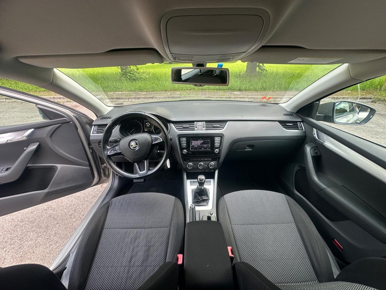 Skoda Octavia 1.6 TDI CR 105 CV Elegance