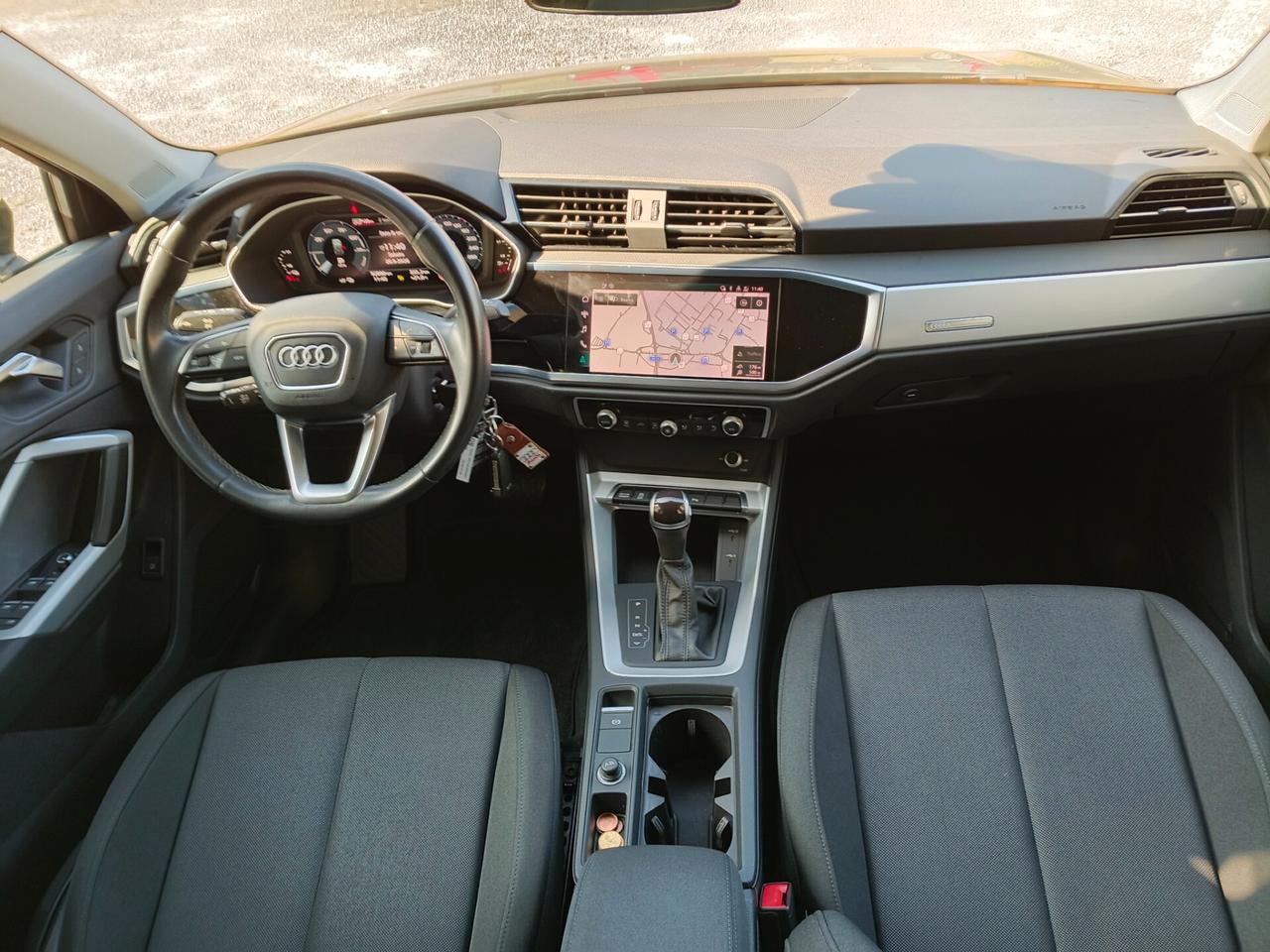 Audi Q3 45 TFSI e S tronic Sport Hybrid