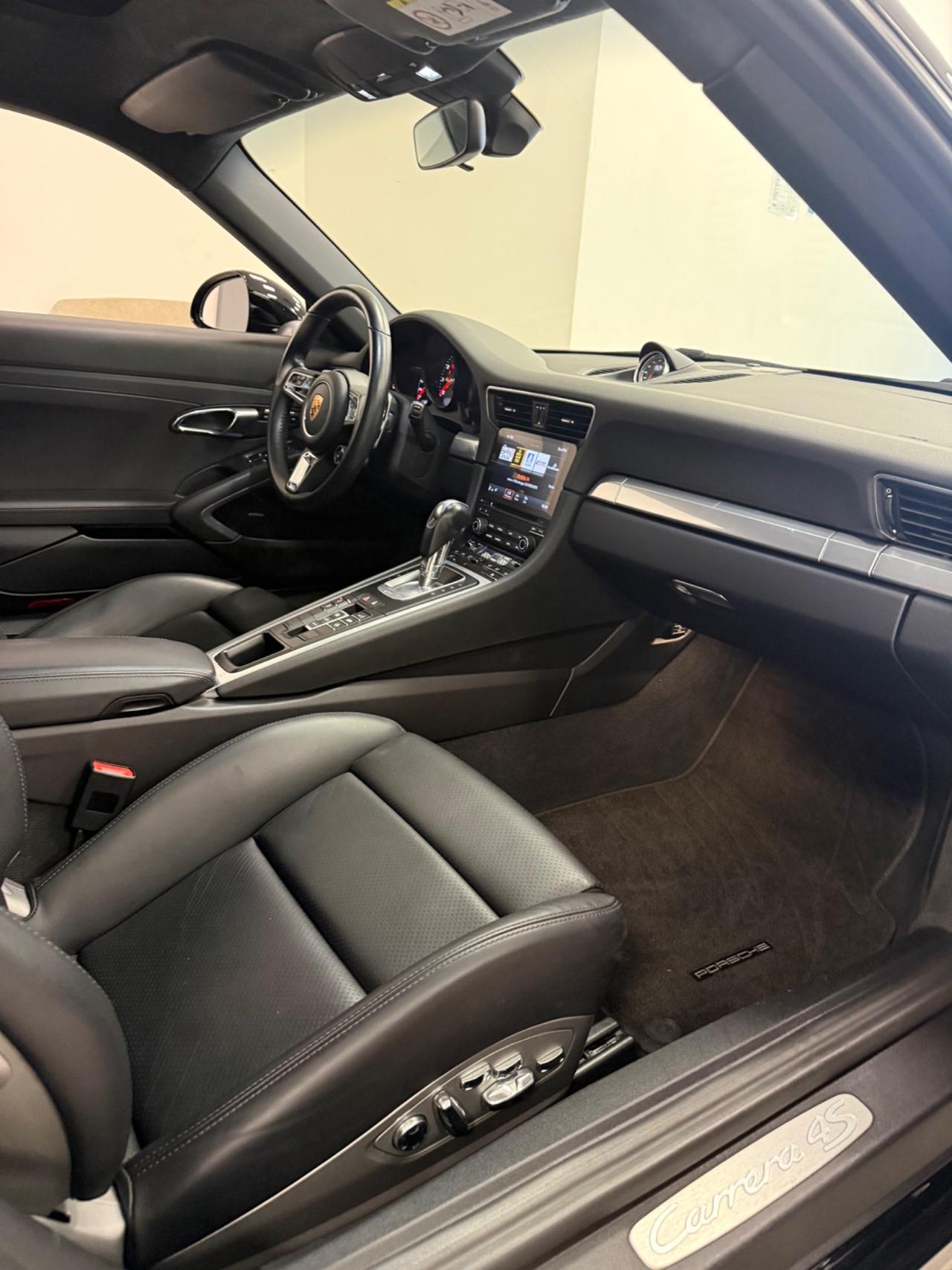 Porsche 911 3.0 Carrera 4S Coupé