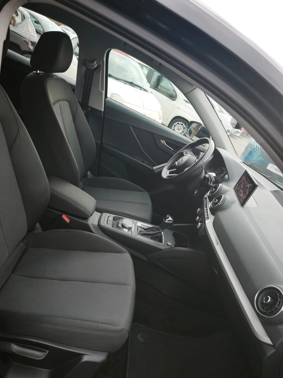 AUDI Q2 30TDI STronic Business