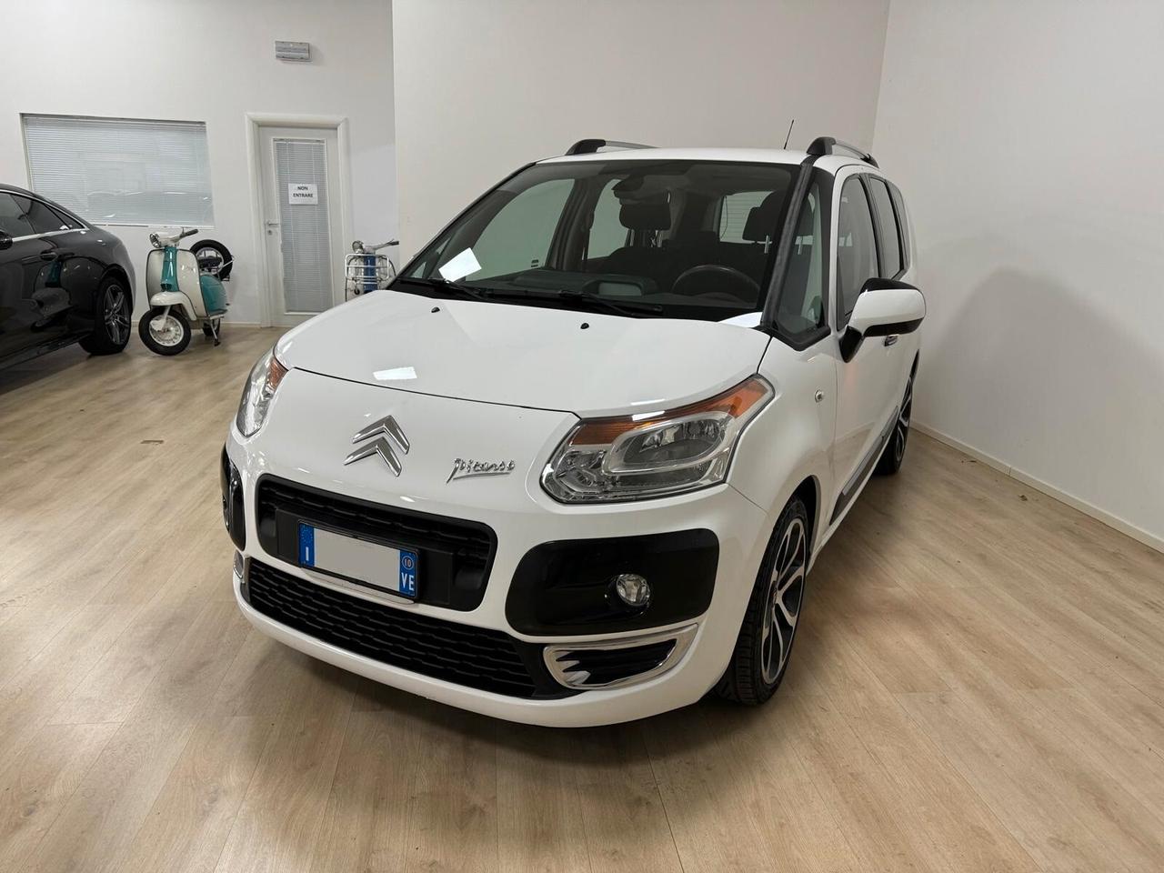 Citroen C3 Picasso C3 Picasso 1.6 HDi 90 *** NEOPATENTATI***