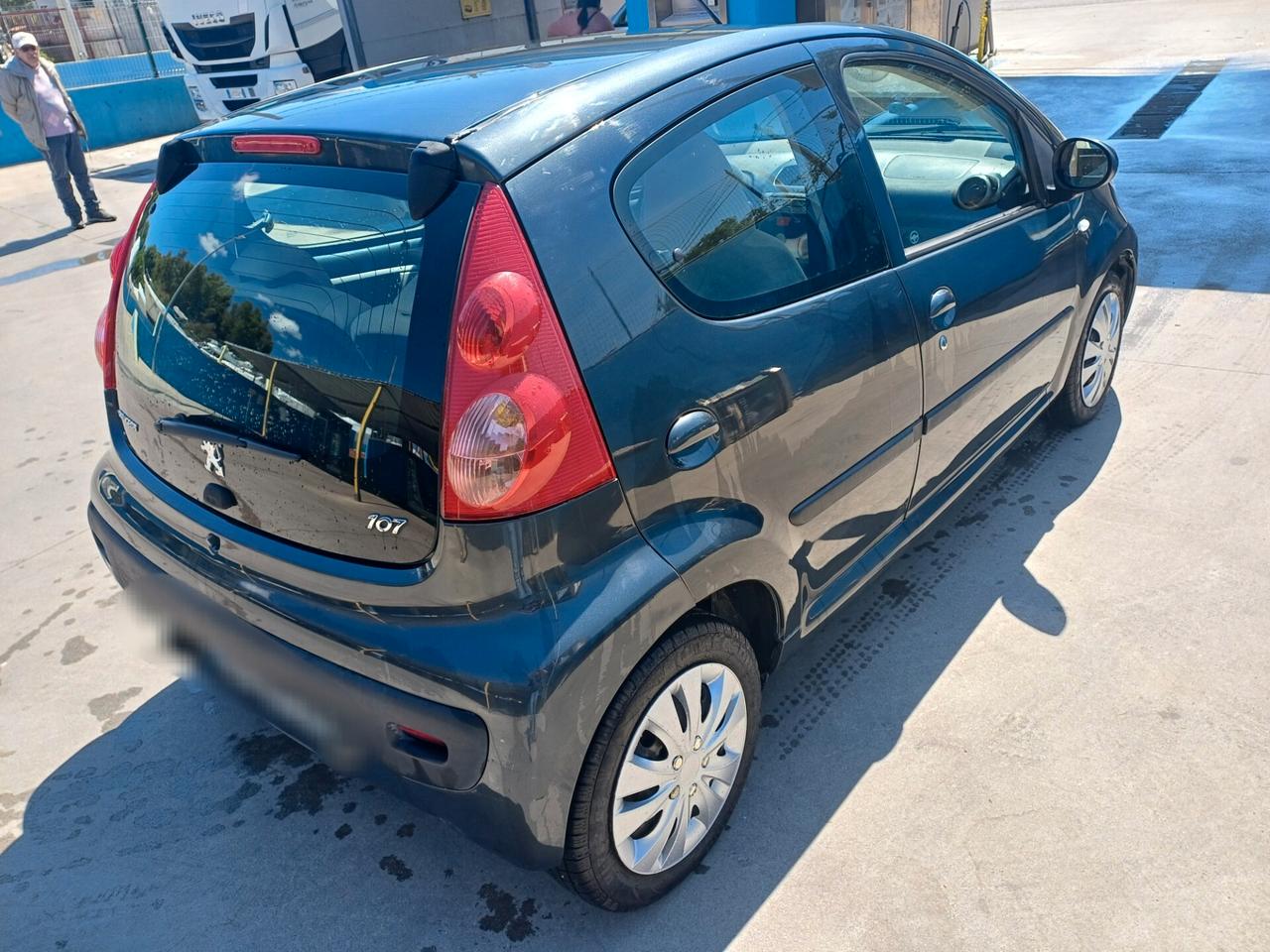 Peugeot 107 1.0 68CV 5p. Sweet Years 2008